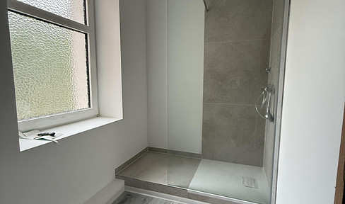 Spacious ground-floor apartment with a terrace, located in a quiet area of Essen-Kray.