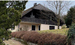 Detached house with undeveloped land - For sale as part of an estate, through a bidding process.