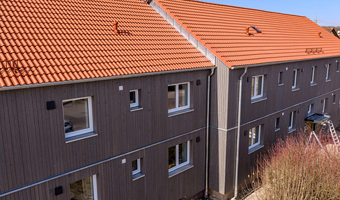 3-Zi.-Wohnung mit Balkon in ruhiger Lage - Erstbezug nach Sanierung  - Schlesierstraße 1
