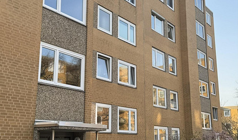 Helle 4 Zimmer Wohnung, gut angebunden, in Hannover-Ahlem