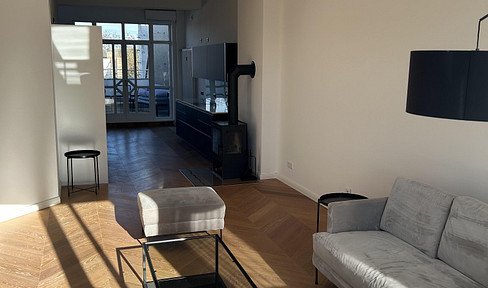 Lichtdurchflutete Penthouse-Wohnung mit zwei Terrassen in Charlottenburger Bestlage