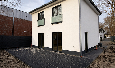 New construction – Available for rent, first occupancy.