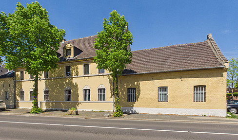 Großzügiges Anwesen in Pulheim Provionsfrei