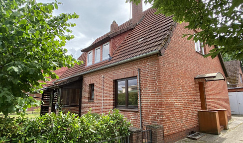Charming single-family house.
