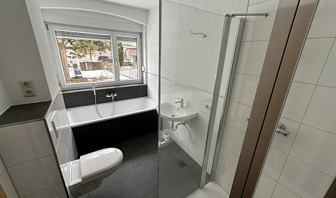 First occupancy near the city center: 4-room apartment including a new kitchen.