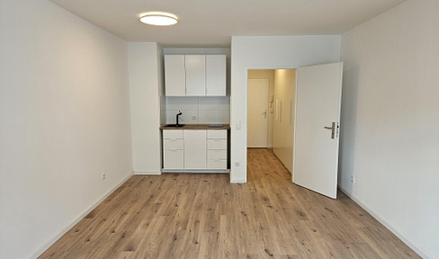 Newly renovated and partially furnished apartment, perfect for comfortable living, located in the city center.