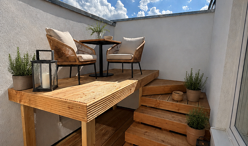 Dachgeschosswohnung mit Loggia