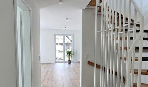 Sanierte DHH mit 187m² Nutzfläche inkl. ausgebautem Souterrain