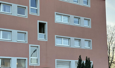 Stilvoll renovierte 2-Zimmer-Wohnung in Hof – ruhig & sofort verfügbar