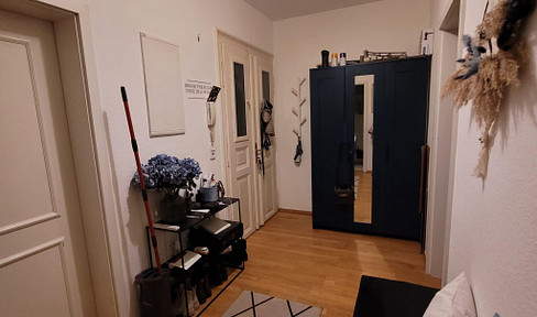 Helle 2-Zimmer-Wohnung mit Balkon ins Grüne – ruhige Lage in Leipzig-Leutzsch