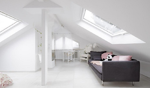 Bright and sunny semi-detached house.