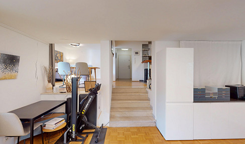 Teilbare Wohnung mit 2 Balkonen, 2 Garagenstellplätzen & Aufzug an der U-Bahn Münchner Freiheit