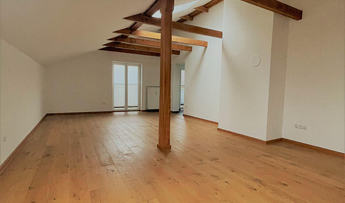 DG-Wohnung mit Bergblick