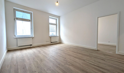 Erstbezug nach Sanierung - Helle 2- Zimmerwohnung in zentraler Lage