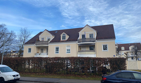 Charming 1-bedroom apartment with a balcony and underground parking.