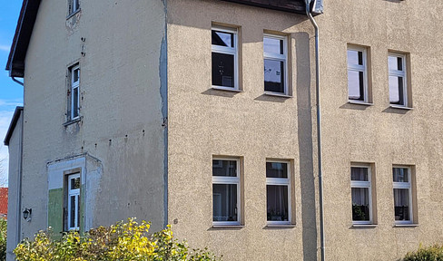 Barrierefrei wohnen in Zweifamilienhaus mit Lift, Garten & Autostellplätze