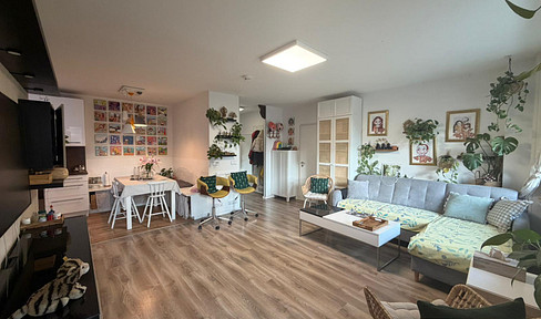 Fully furnished 3-room apartment in Mitte, with a guest toilet.