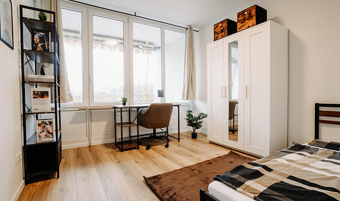 Exclusive, bright shared apartment after complete renovation – Available for the first time in a dream location in Munich-Bogenhausen.