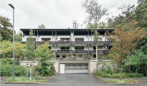 Completely renovated 1-bedroom apartment with balcony and underground parking in Steinbachtal.