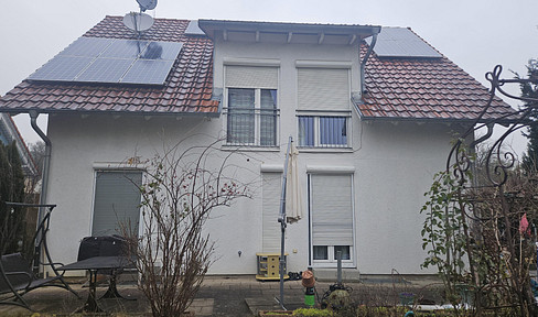 4.5-room maisonette apartment, 114 square meters.