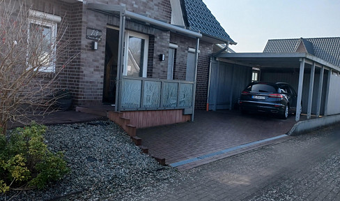 Freistehendes Einfamilienhaus Baujahr 2013 in ruhiger Lage von Bookholzberg