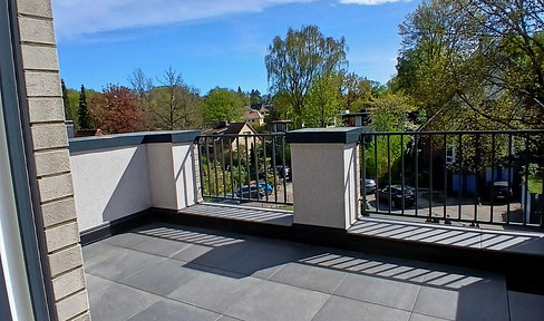 New construction – First occupancy | 2-room maisonette apartment | Rooftop terrace | Equipped kitchen.