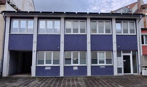 Office space also suitable for shared office environments.