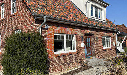 Idyllic living directly on the Stöckter dike.