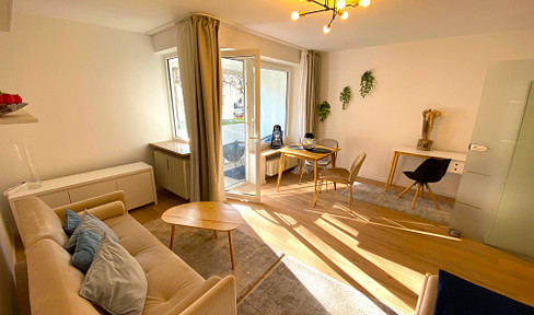 Private sale, no agency fees, renovated apartment with a south-facing balcony, quiet location with greenery, ground rent.