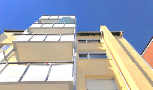 Bright and spacious 5-room apartment with a balcony – available immediately!