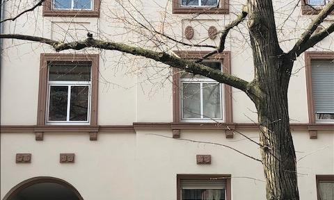 Traumhafte DG Wohnung mit Balkon