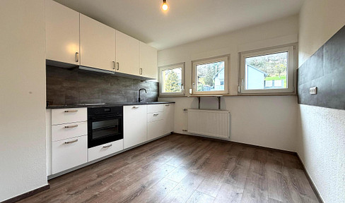 Schöne Wohnung inkl. Küche mit Balkon im 1.OG + Garten * in Bad Orb