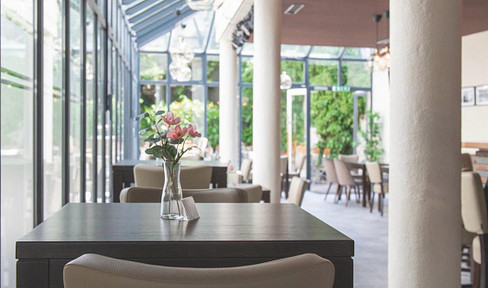 Well-maintained commercial space with versatile uses and a charming courtyard.