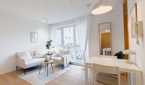 Cozy 1.5-room apartment with a balcony in the Weststadt district, near the main train station – renovated and available immediately.