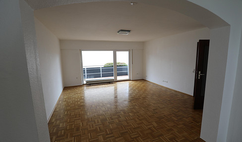 3 Zimmer Wohnung am Waldrand Balkon Stellplatz Einbauküche