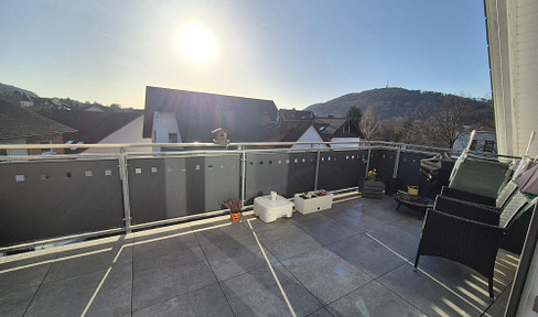 **3-Bedroom Apartment with Balcony** in Höchst.