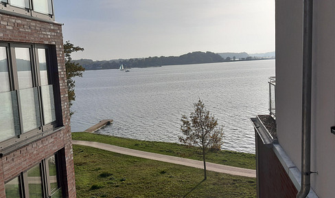 Sunny 3-room apartment with a beautiful view.