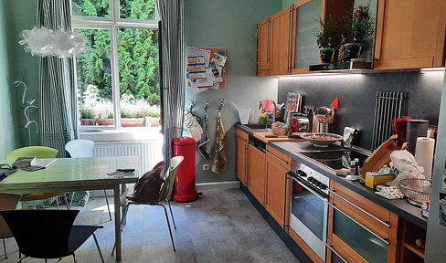 Stylish apartment in a renovated old building with character – 2.5 rooms + study, Talstraße, Saarbrücken, St. Arnual.