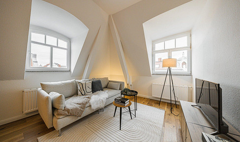 *Directly from the owner: 3-room apartment in a historic building in Leipzig – newly renovated, available immediately, excellent return on investment.*