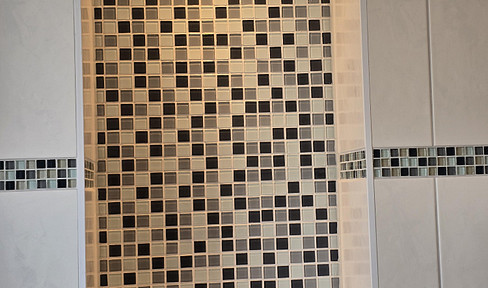 High-quality 2-room apartment on the 1st floor in the popular Teltow-Seehof district, close to the Lichterfelde S-Bahn station.