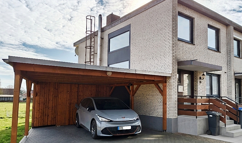 Reihenendhaus mit Garten, Kamin & Doppelcarport in Apensen-Mitte