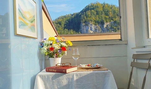 Sun-drenched balcony - fully equipped apartment.