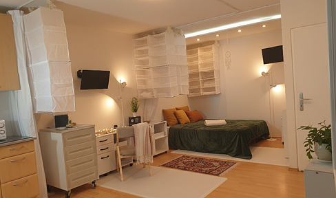 Wohnung mit Vollausstattung -Sonnenbalkon -