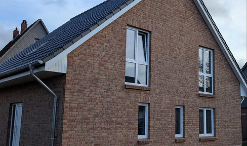 Detached house for rent, brand new (including parking space and solar panel electricity for the tenant).