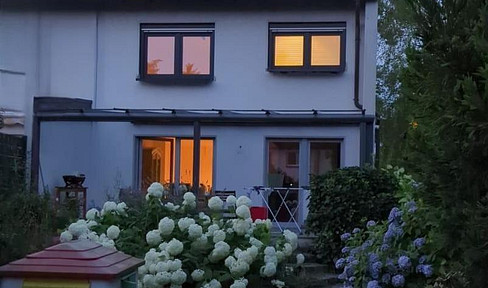 Commission-free, directly from the owner – Completely modernized and energy-efficient semi-detached house.