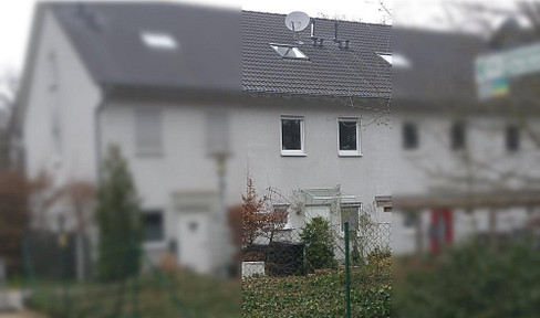 Attractive terraced house with a friendly neighborhood and a lovely garden.