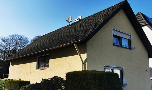 Well-maintained detached house in the city center of Herford. New heating system!