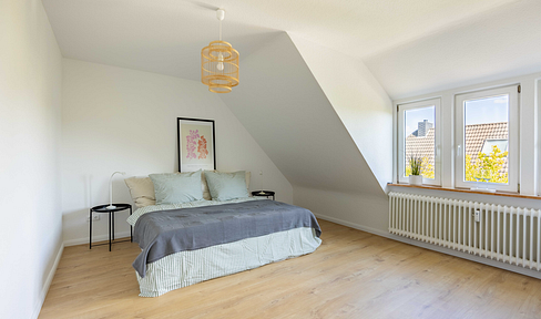 AVAILABLE IMMEDIATELY: Modern 3-room apartment near the Mühlenviertel district.