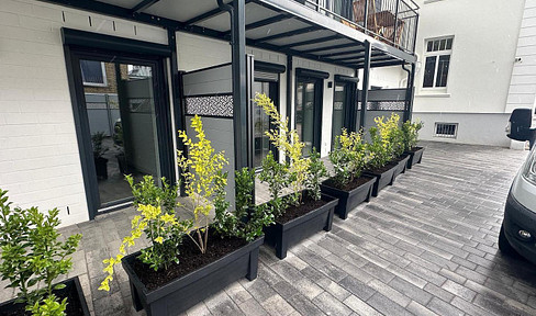 Brand new, spacious 2-room apartment on the ground floor, located in the city center.