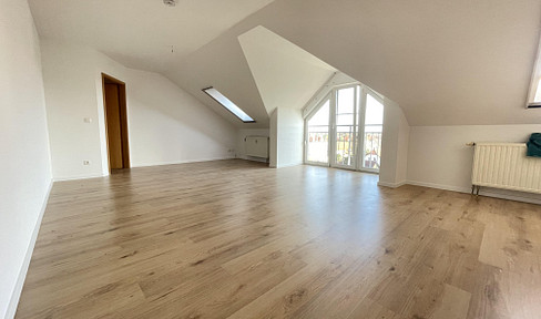 Beautiful three-room apartment with panoramic views, newly renovated.